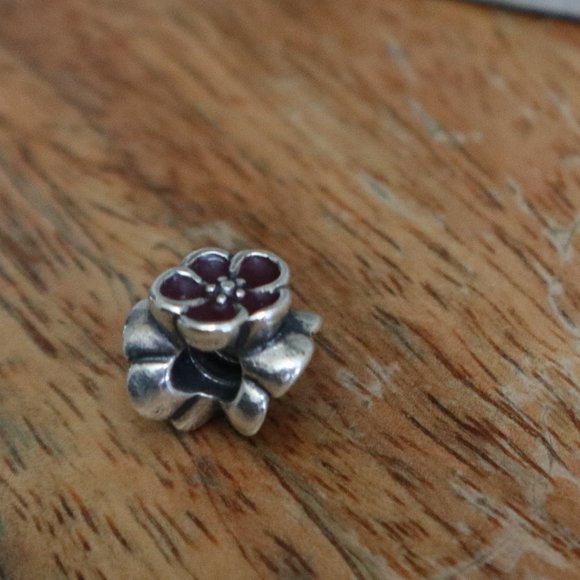 Authentic Pandora Flower Charm - Picture 2 of 3